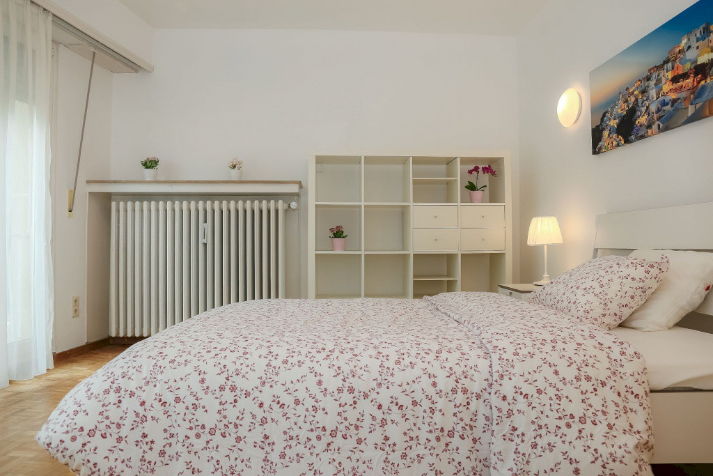 Room to rent