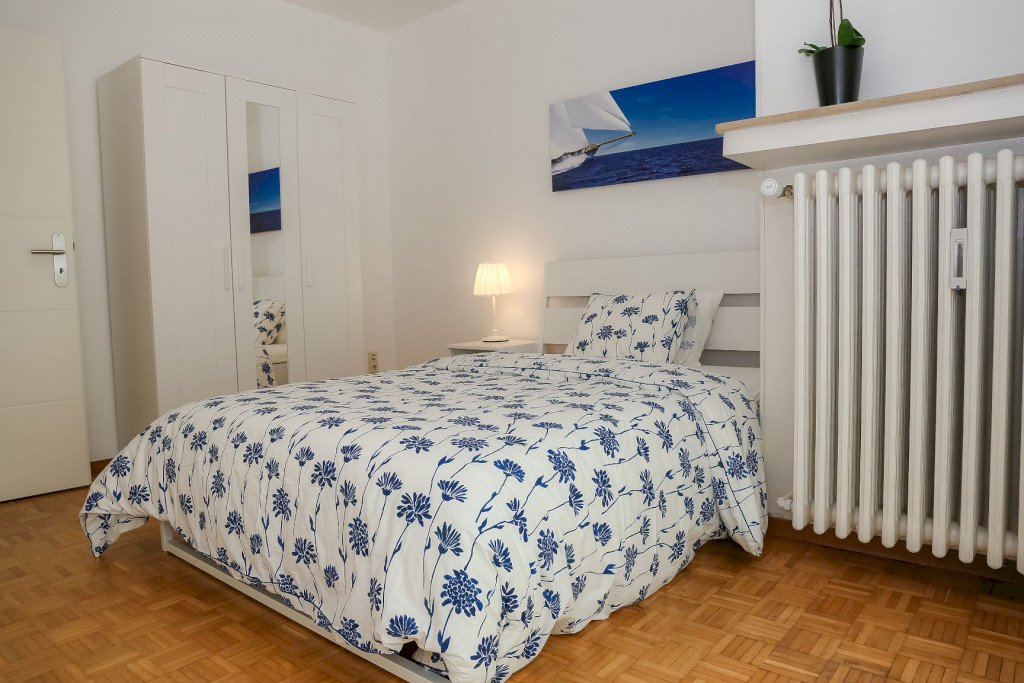 room to rent